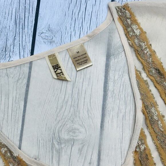 Women’s Buckle Brand Sheer Top Size Medium - Picture 2 of 3